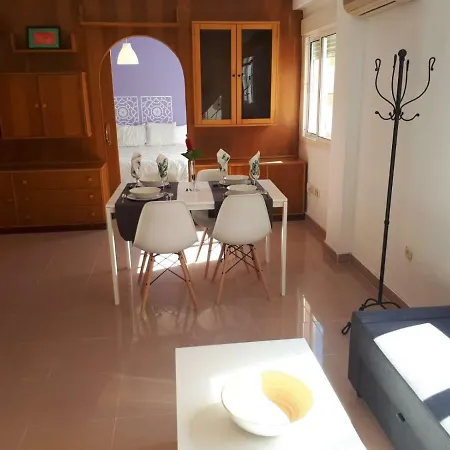 La Casa De Blanca. Coqueto Piso Centrico Y Cerca De Todo Apartment Almería